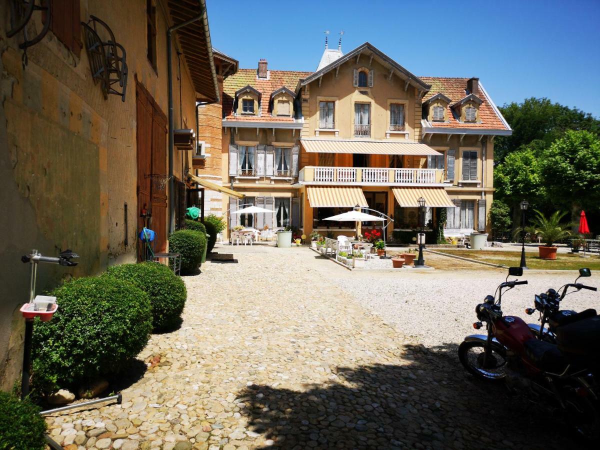 La Garde Chambres D'Hotes Charancieu Exterior foto